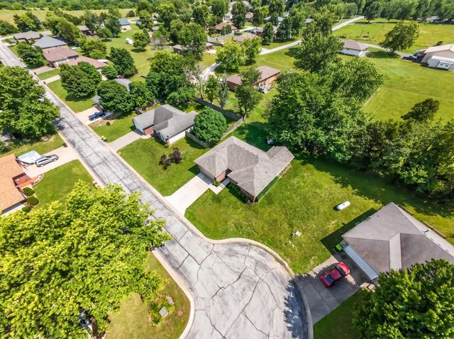 210 Dogwood Street, Sparta, MO 65753