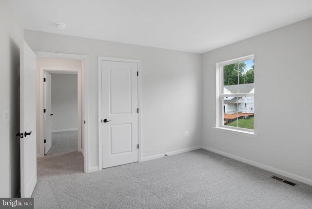 35622 PINE NEEDLE LN, Locust Grove, VA 22508
