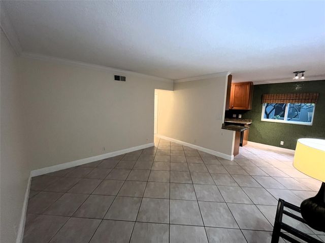 1460 NE 18th Street 104, Fort Lauderdale, FL 33305