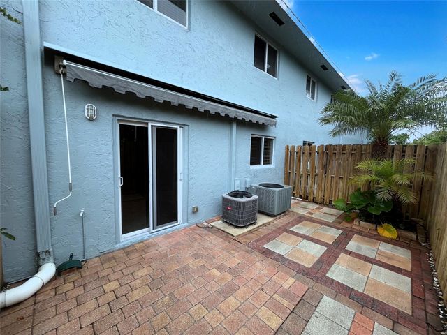 1460 NE 18th Street 104, Fort Lauderdale, FL 33305