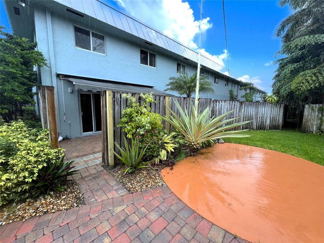 1460 NE 18th Street 104, Fort Lauderdale, FL 33305