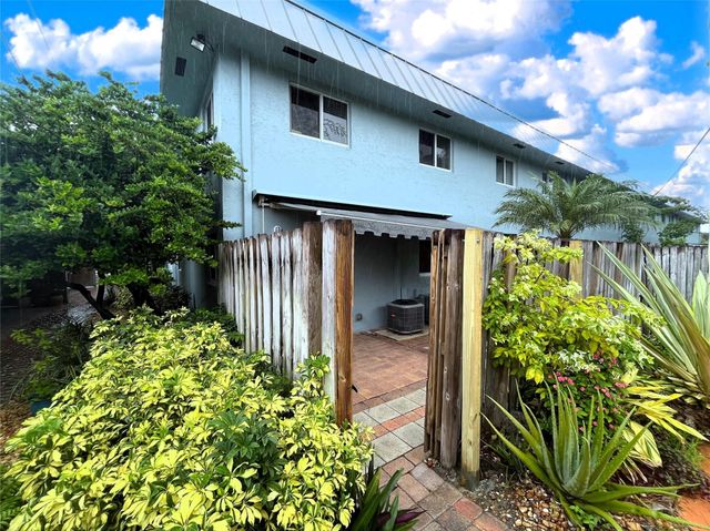 1460 NE 18th Street 104, Fort Lauderdale, FL 33305