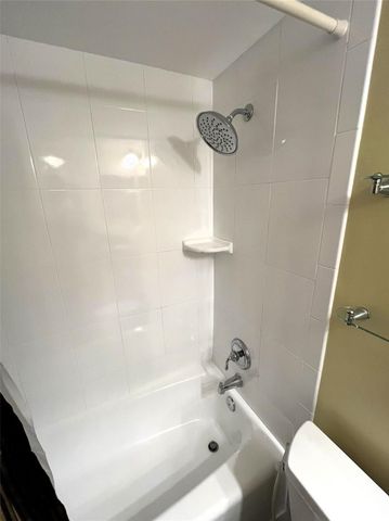1460 NE 18th Street 104, Fort Lauderdale, FL 33305