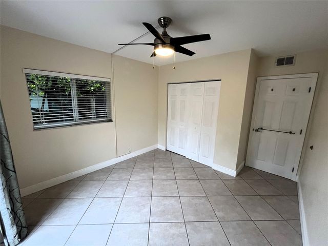 1460 NE 18th Street 104, Fort Lauderdale, FL 33305