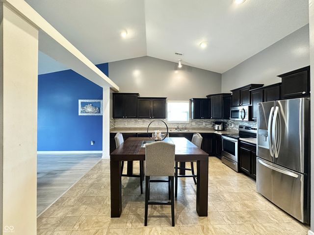 2698 Cabin Hill Road, Indianapolis, IN 46229