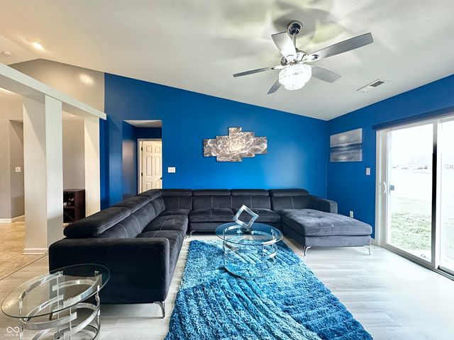 2698 Cabin Hill Road, Indianapolis, IN 46229