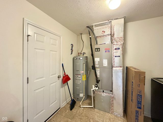 2698 Cabin Hill Road, Indianapolis, IN 46229