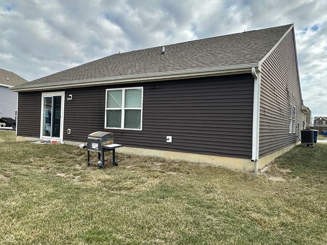 2698 Cabin Hill Road, Indianapolis, IN 46229