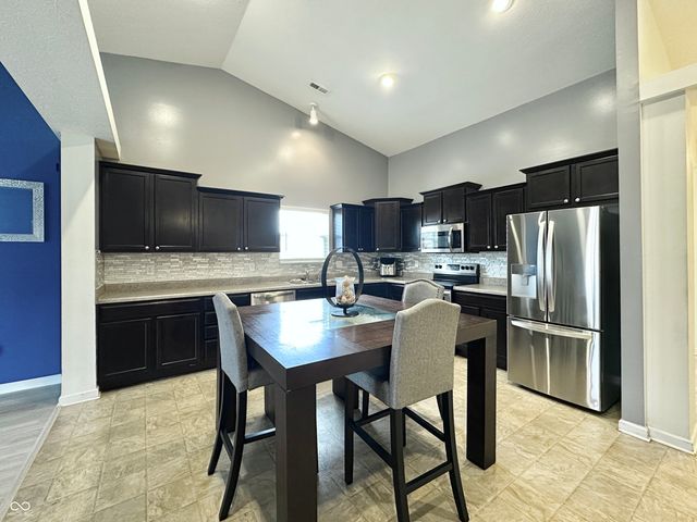 2698 Cabin Hill Road, Indianapolis, IN 46229