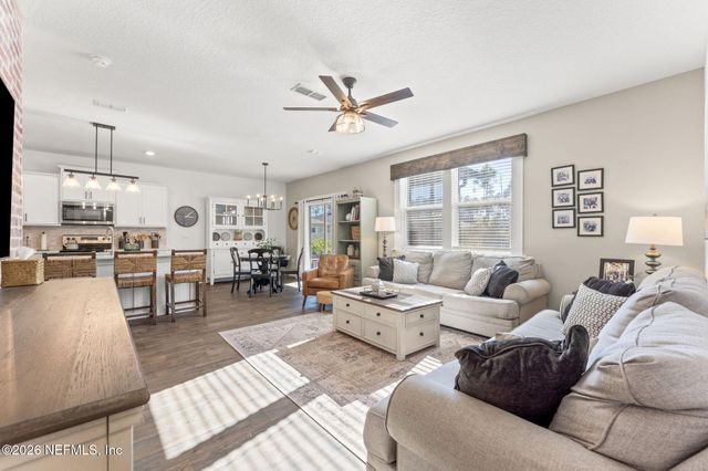 75754 EGRET LANDING Court, Yulee, FL 32097