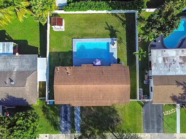 18133 SW 93rd Ave, Palmetto Bay, FL 33157