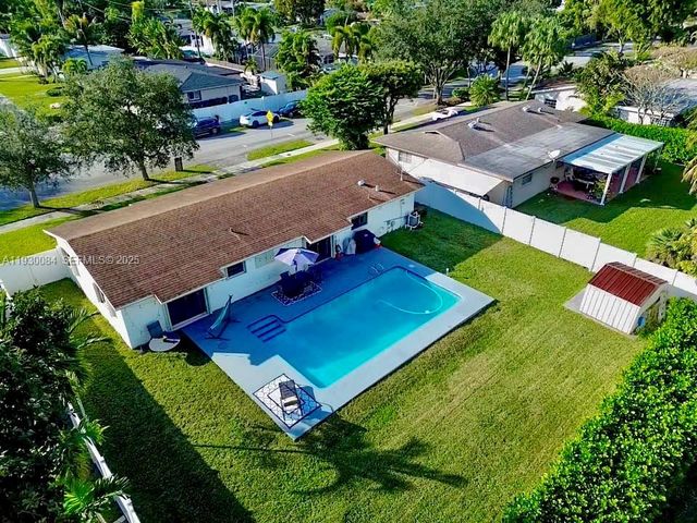 18133 SW 93rd Ave, Palmetto Bay, FL 33157