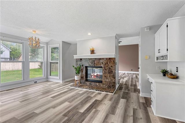 1361 S Hunter Drive, Olathe, KS 66062