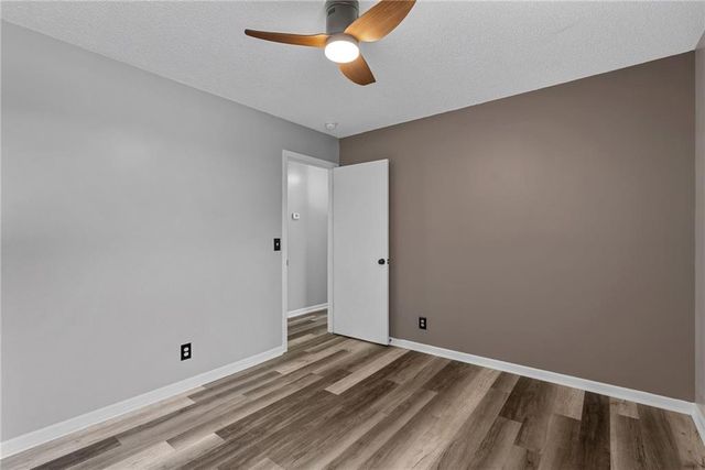 1361 S Hunter Drive, Olathe, KS 66062