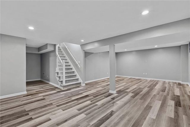 1361 S Hunter Drive, Olathe, KS 66062