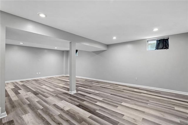 1361 S Hunter Drive, Olathe, KS 66062