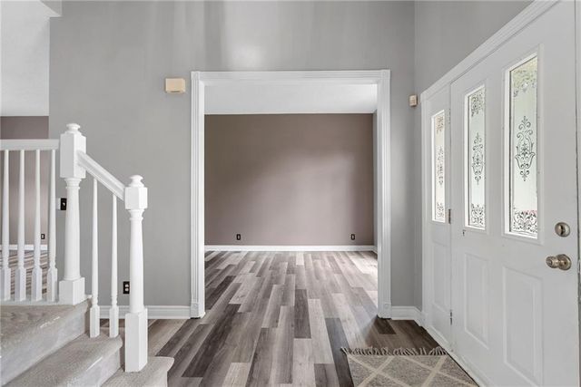 1361 S Hunter Drive, Olathe, KS 66062