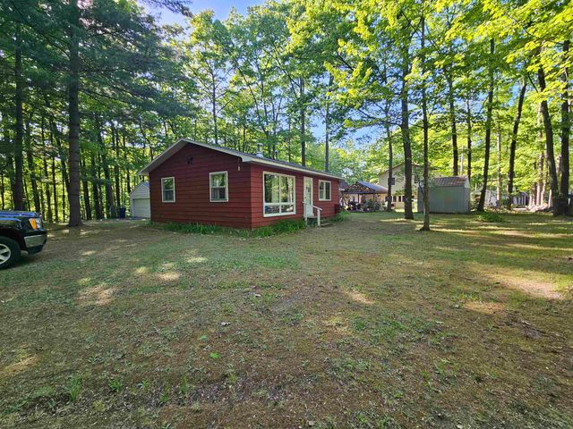 515 Coleman Street, Harrison, MI 48625