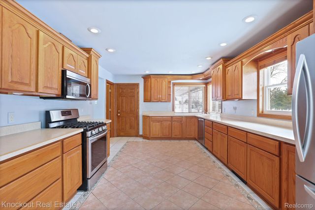 1914 Schust Road, Carrollton Township, MI 48604