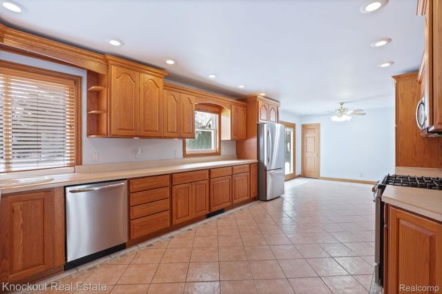 1914 Schust Road, Carrollton Township, MI 48604