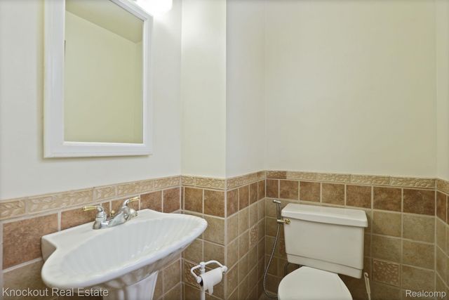 1914 Schust Road, Carrollton Township, MI 48604