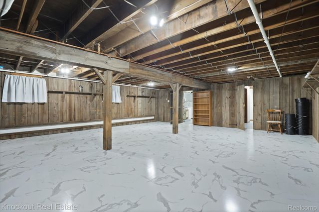 1914 Schust Road, Carrollton Township, MI 48604