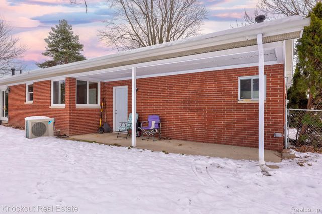 1914 Schust Road, Carrollton Township, MI 48604