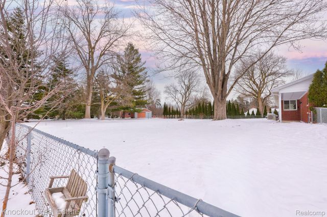 1914 Schust Road, Carrollton Township, MI 48604