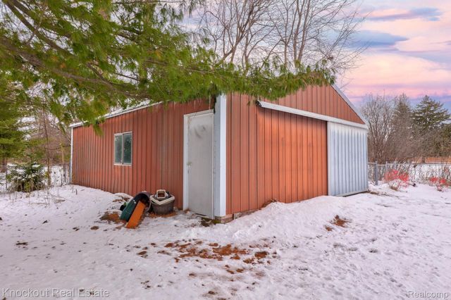 1914 Schust Road, Carrollton Township, MI 48604