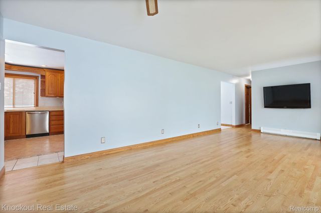 1914 Schust Road, Carrollton Township, MI 48604