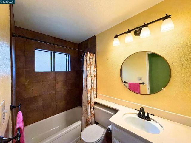 2329 Lido Cir, Stockton, CA 95207