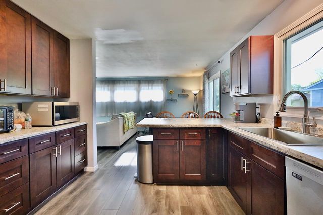 616 West Street, Stoughton, WI 53589