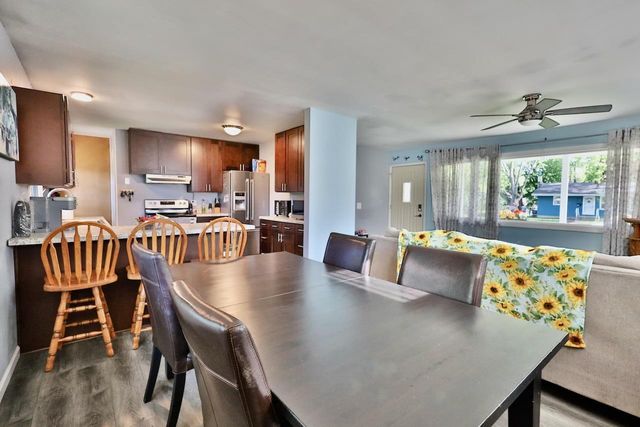 616 West Street, Stoughton, WI 53589