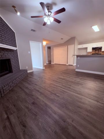 2612 S Meadow Drive, Fort Worth, TX 76133