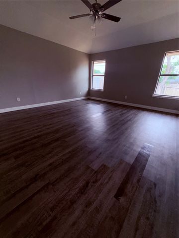 2612 S Meadow Drive, Fort Worth, TX 76133