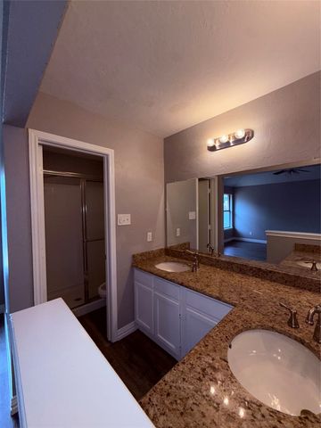 2612 S Meadow Drive, Fort Worth, TX 76133