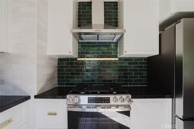 18328 Gresham Street, Northridge, CA 91325