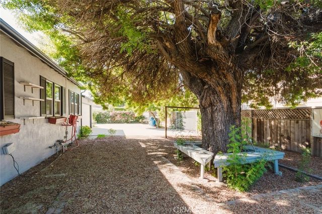 18328 Gresham Street, Northridge, CA 91325