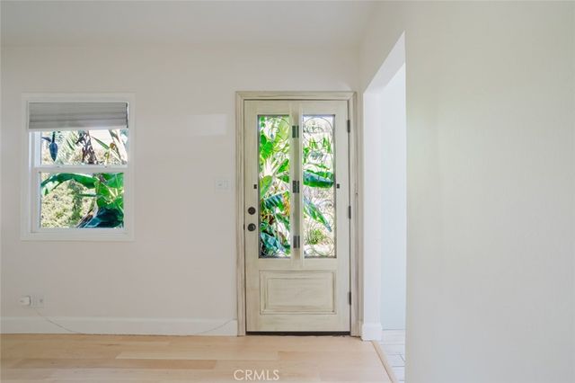 18328 Gresham Street, Northridge, CA 91325