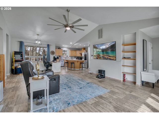 2456 Gillette Dr Se, Port Orchard, WA 98366