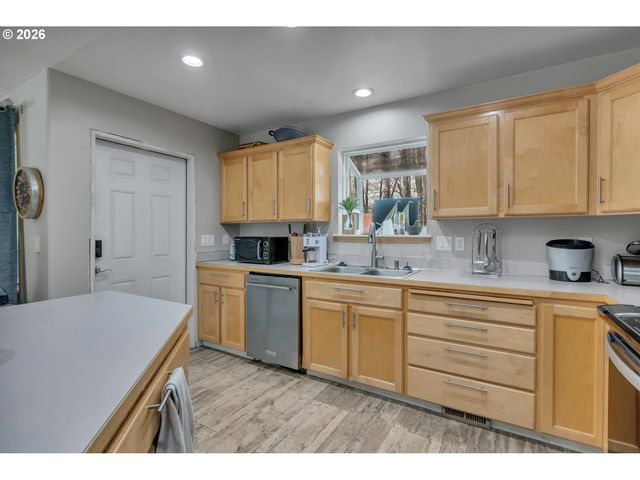 2456 Gillette Dr Se, Port Orchard, WA 98366