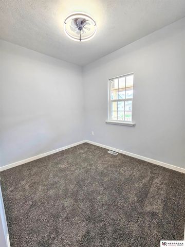 2108 J Street, Omaha, NE 68107