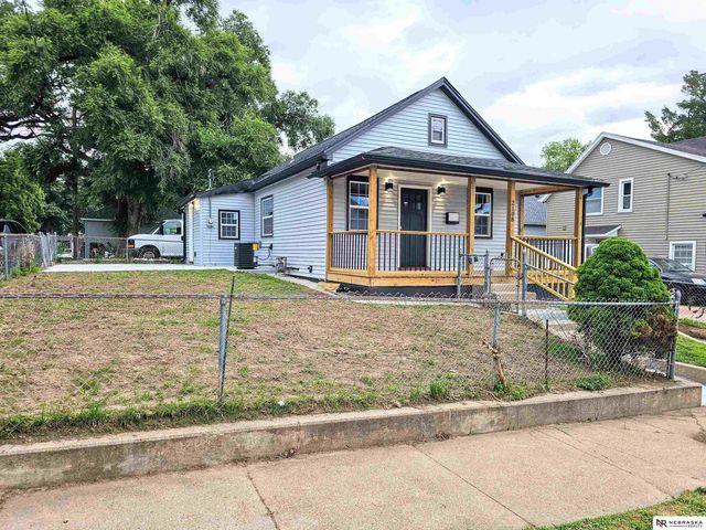 2108 J Street, Omaha, NE 68107