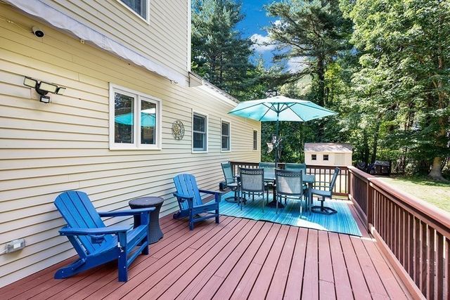 65 Woods Xing, Holliston, MA 01746