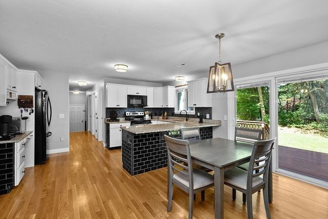 65 Woods Xing, Holliston, MA 01746