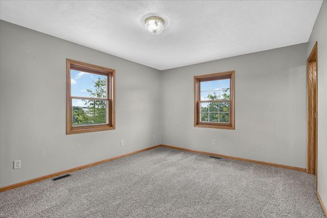 215 Roosevelt Avenue, Beloit, WI 53511