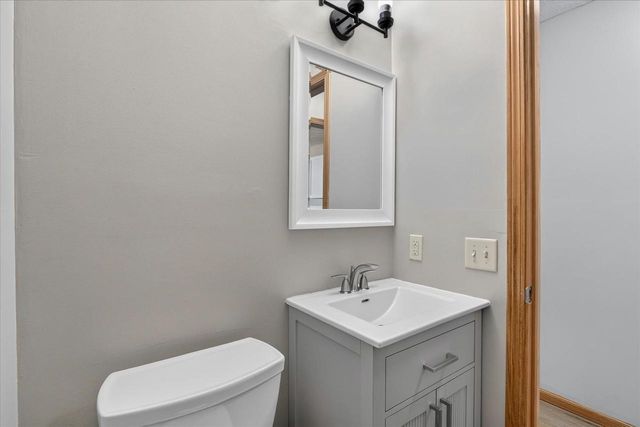 215 Roosevelt Avenue, Beloit, WI 53511