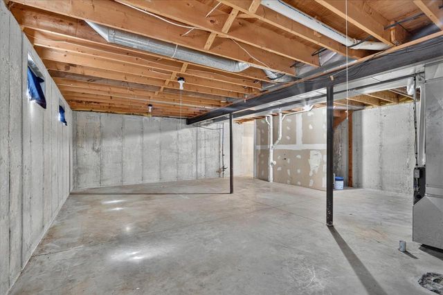 215 Roosevelt Avenue, Beloit, WI 53511