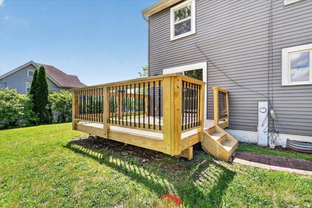 215 Roosevelt Avenue, Beloit, WI 53511