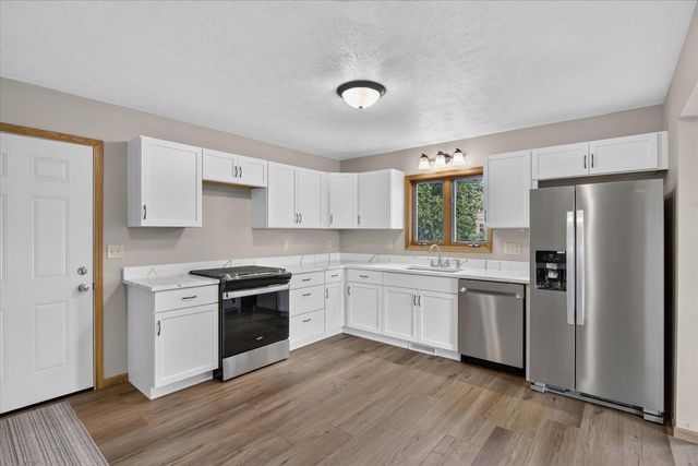 215 Roosevelt Avenue, Beloit, WI 53511